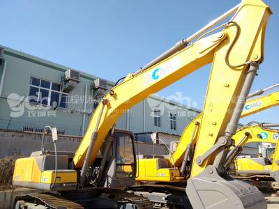 青岛市出租徐工XE230挖掘机,攻城兵工程机械网
