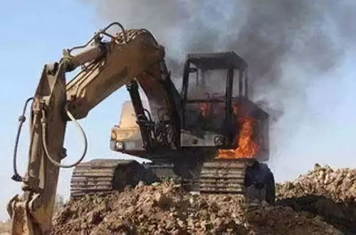 攻城兵工程机械租赁 挖机自燃事故频发,夏季如何避免挖掘机自燃